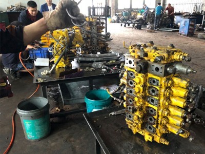 土方機(jī)械通用主閥維修